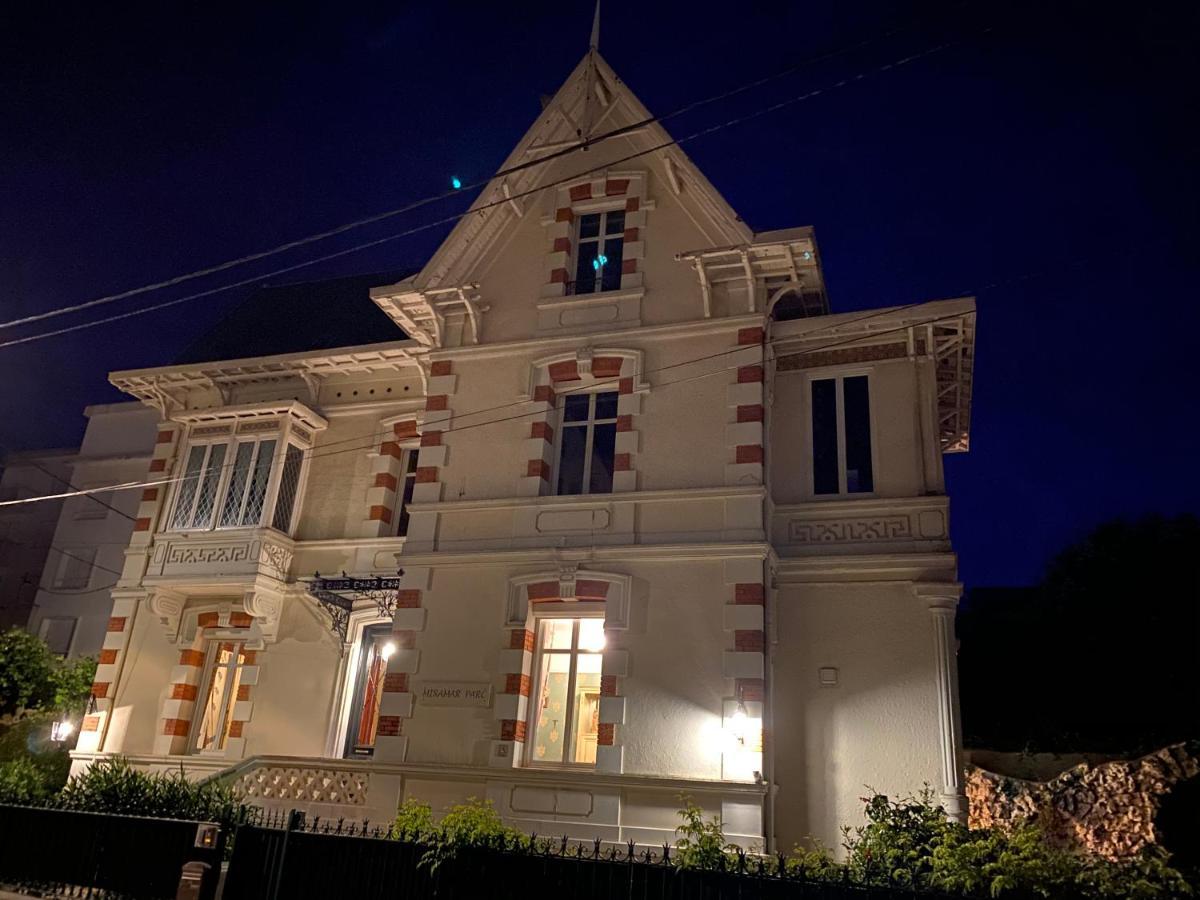 Miramar Parc Bed and Breakfast Royan Esterno foto