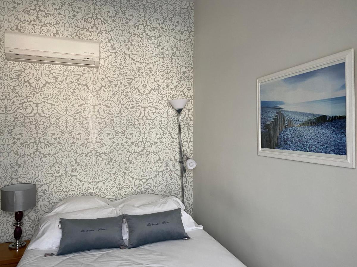 Miramar Parc Bed and Breakfast Royan Esterno foto